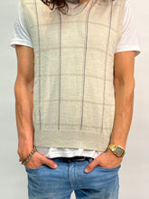 Load image into Gallery viewer, &quot;Dockers&quot; Cream Sweater Vest with Gridded Pattern
