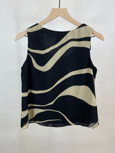 Load image into Gallery viewer, &quot;R&amp;M Richards&quot; Patterned Cream and Black Top
